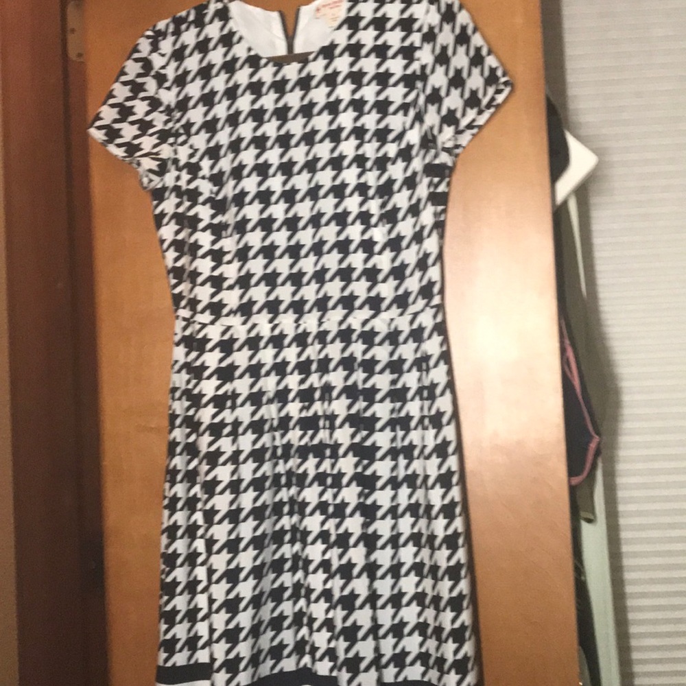 Brooks Brothers Dress size 4